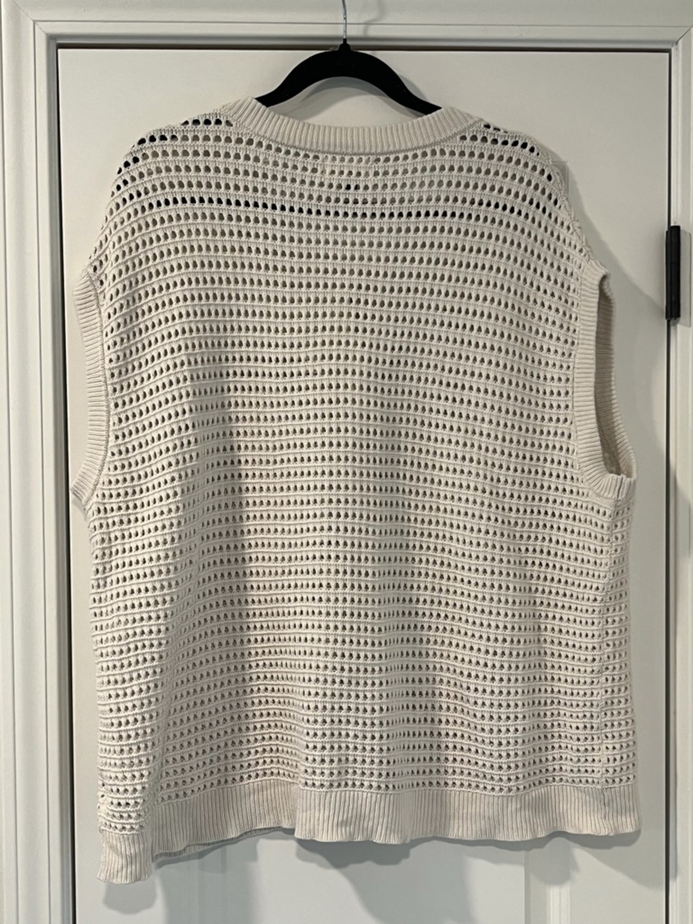 Universal Thread Cream Openwork Crochet Vest - Picture 4 of 4